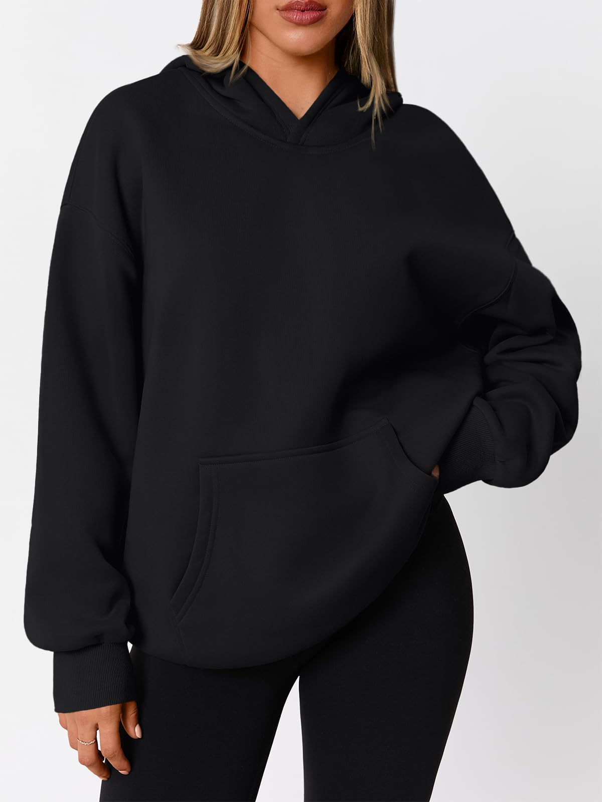WYNNQUE Hoodies for Women Oversized Sweatshirts Fall Fashion Outfits 2025 Casual Sweaters Tops Fleece Plus Size Workout Comfy Winter Clothes Black S
