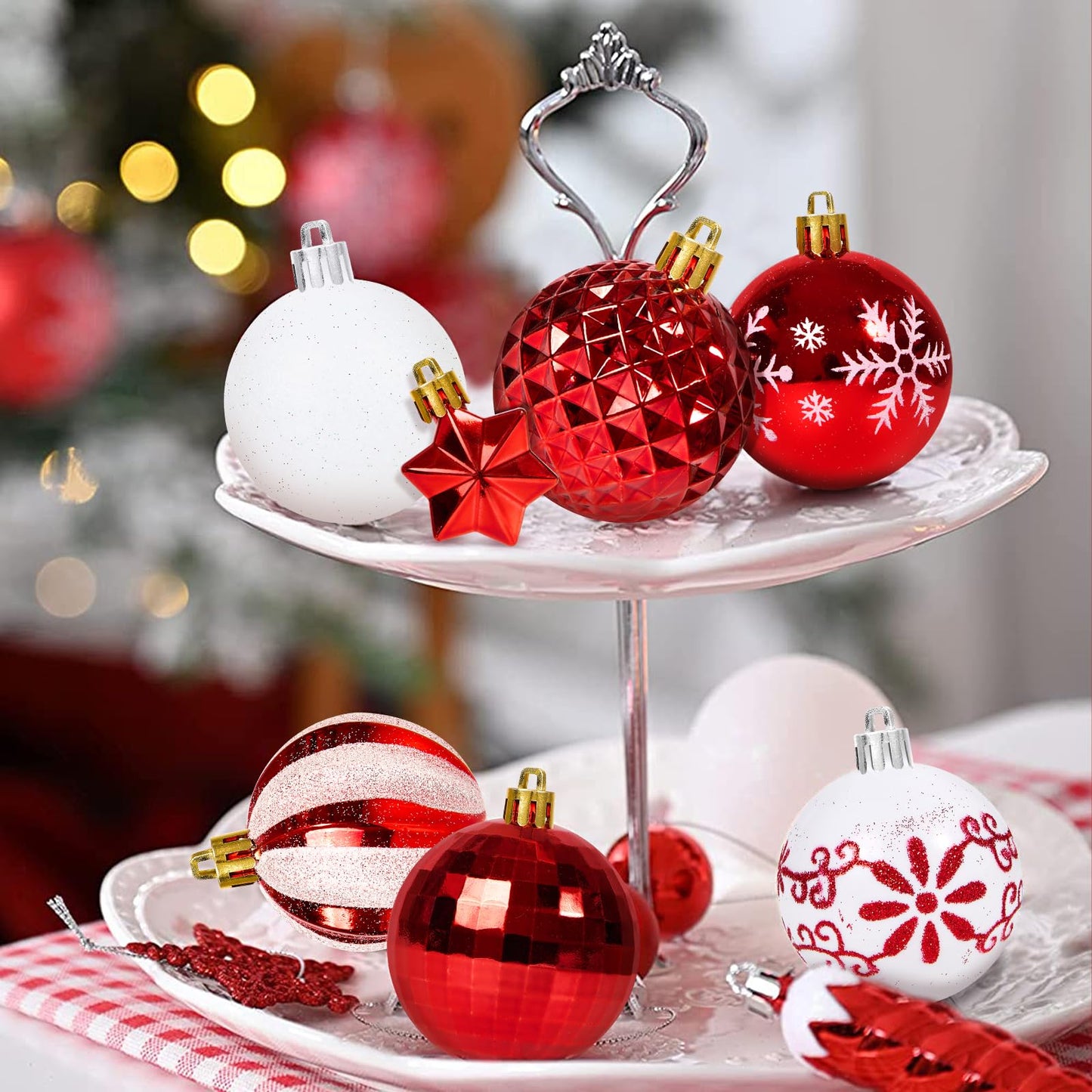 Fuyuleyo 44Pcs Christmas Baubles, Red and White Christmas Tree Decorations Set, Shatterproof Xmas Balls Ornaments Tree Baubles for Hanging Xmas Decorations Festive Holiday Home Decor