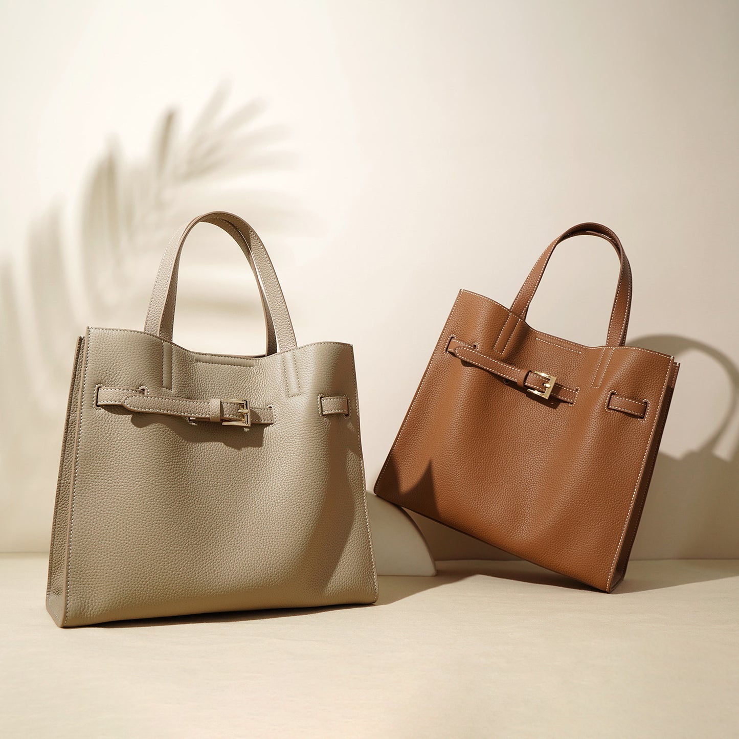 High-grade Large Capacity Genuine Leather Crossbody Commuter Bag